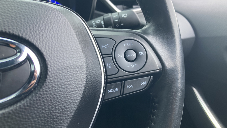 Toyota Corolla 1.8 VVT-i Hybrid Icon Tech 5dr CVT Hybrid Hatchback